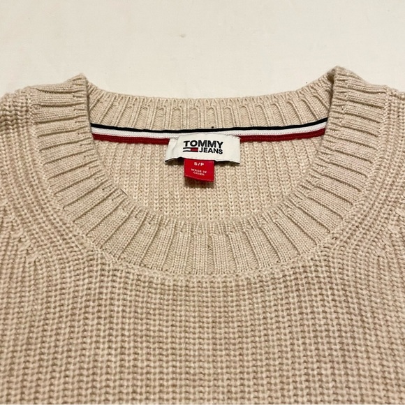 Tommy Hilfiger Sweater Women’s Sweater Size Small - Picture 4 of 16